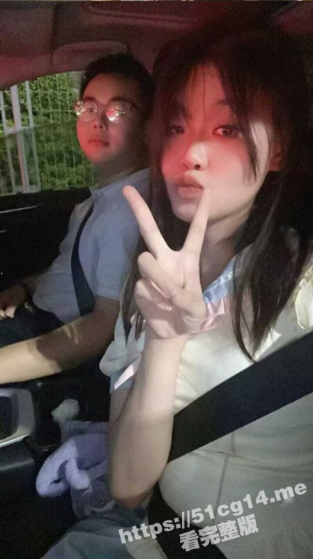 东莞市第二人民法院执行局 钟任权 月薪5500 竟然同时交8个女友 罗志祥都自叹不如！-51吃瓜网