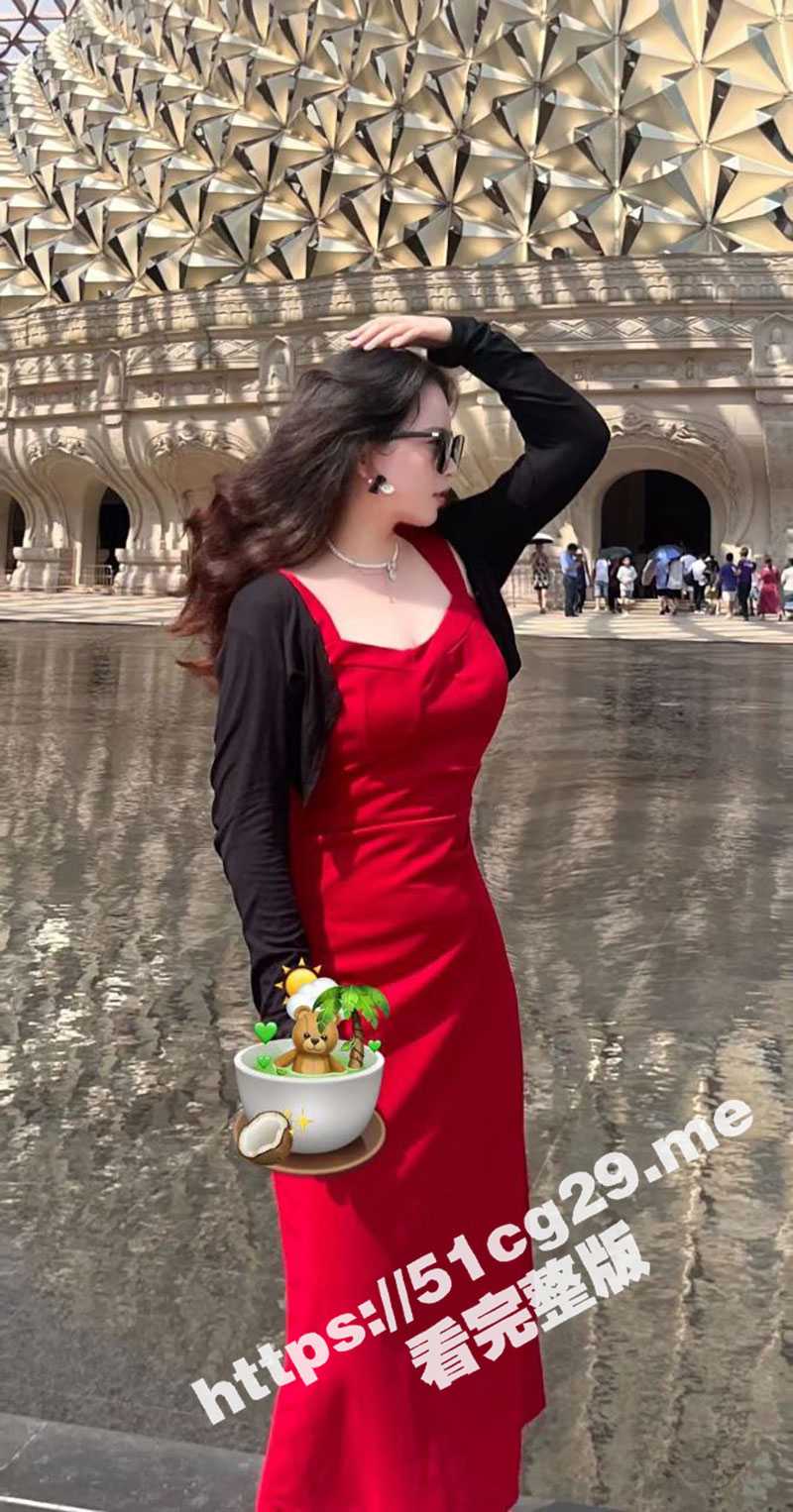 瓜友分享在网上唱K认识的 清纯甜美恋爱脑反差婊 送点礼物聊聊天就给拿捏了 假期直接奔现开房啪啪啪 - 51吃瓜网-51吃瓜网