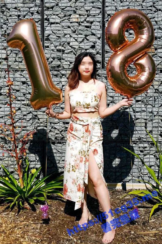 日本在美交换生 美乳福利博主yumi_kiwi 18岁的奶子又大又挺 质量极品-51吃瓜网