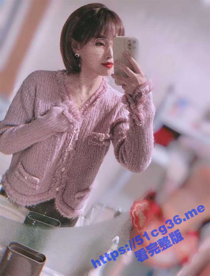 在长沙认识的小骚货 中介公司做行政的 私下里骚的不行 主要她男友我还认识 就是我们公司的 - 51吃瓜网-51吃瓜网