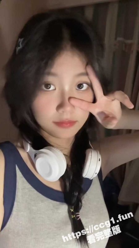 独家曝光！吉林延边 敦化市实验中学 伏芷萱 骚母狗一条 都不知道被多少人操过了 让大家看看有多骚！-51吃瓜网