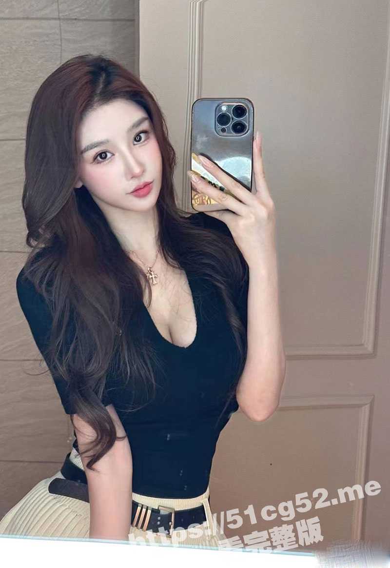 满分颜值的露脸反差女神 邀请富二代粉丝各种线下淫乱聚会！车震3P 母狗属性直接拉满！ - 51吃瓜网-51吃瓜网