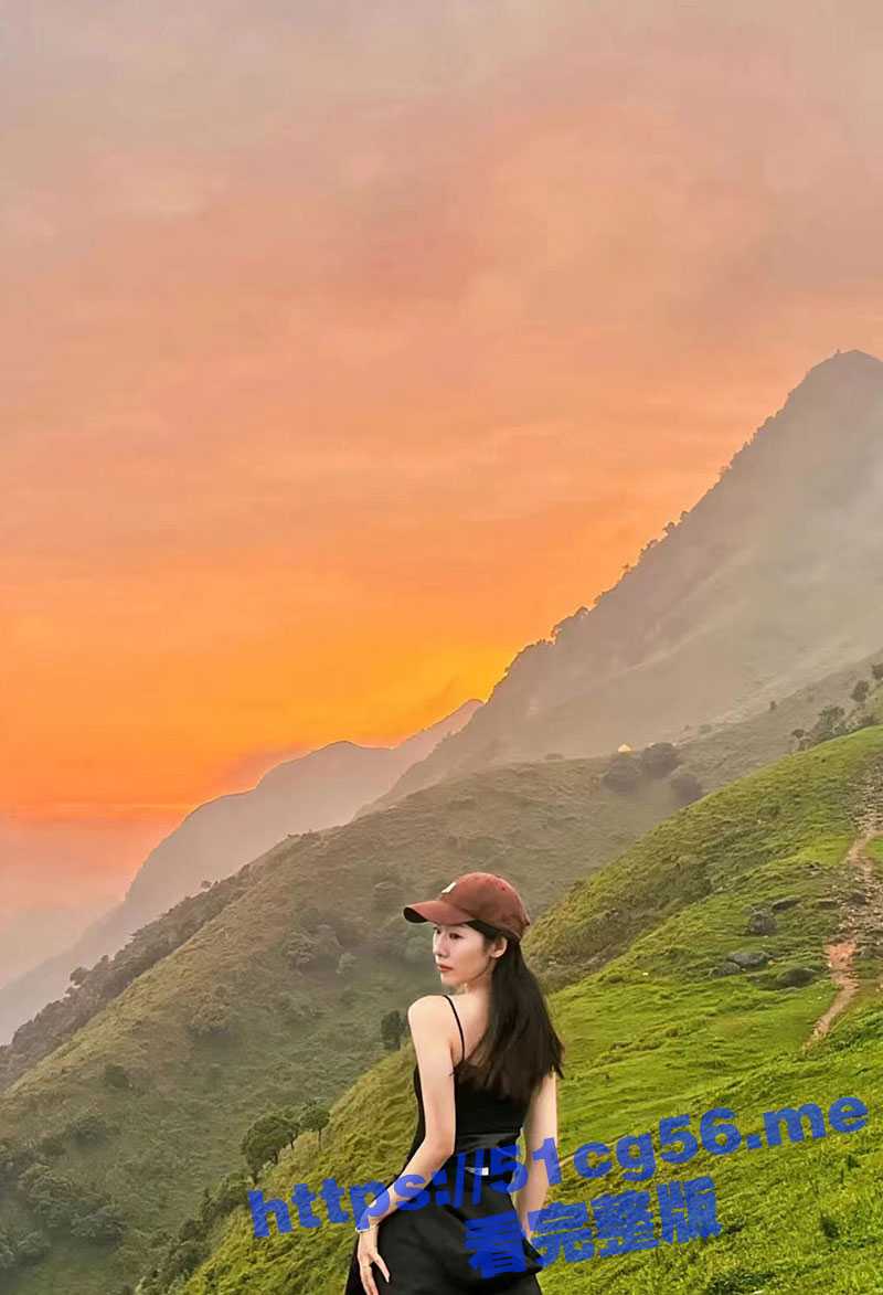 第一视角体验 与极品蜜桃臀肛交 整根没入屁眼的大鸡巴最后内射菊花里 流出黏稠的白色精液！ - 51吃瓜网-51吃瓜网