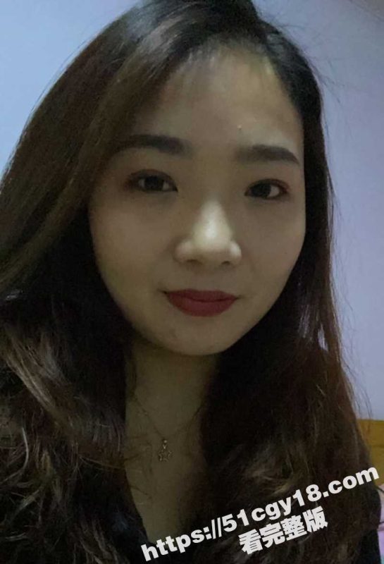 福建护士 周丽琳 被大神网调视频曝光 把医院当片场 穿护士服露奶自拍 揉奶扣逼骚劲十足！-51吃瓜网