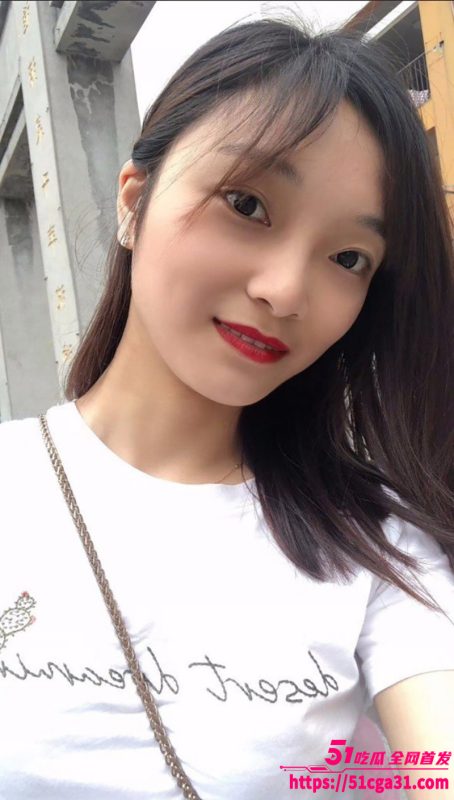 南京市中学英语老师 夏宁莹 做爱视频流出 超绝的口技让情人欲罢不能 极品美乳超级亮眼！-51吃瓜网