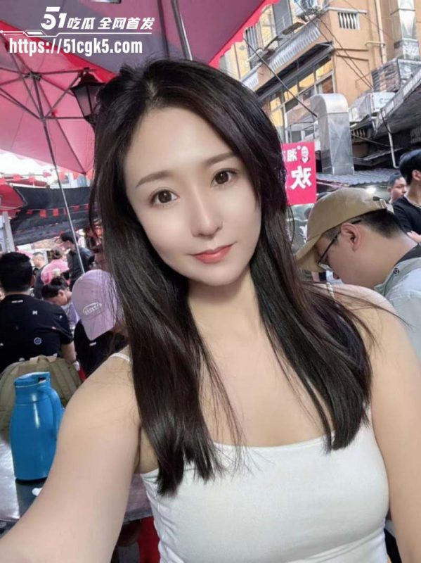 河北石家庄32岁已婚女会计 张文璇 表面端庄私下淫骚 为追求刺激主动献身公司领导！-51吃瓜网