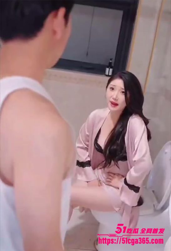 超淫擦边短剧 公媳情深 完整版流出 健壮公公诱奸美艳儿媳 偷操梦游亲家母 一人激战淫乱母女 共谱双飞乱伦大戏!-51吃瓜网