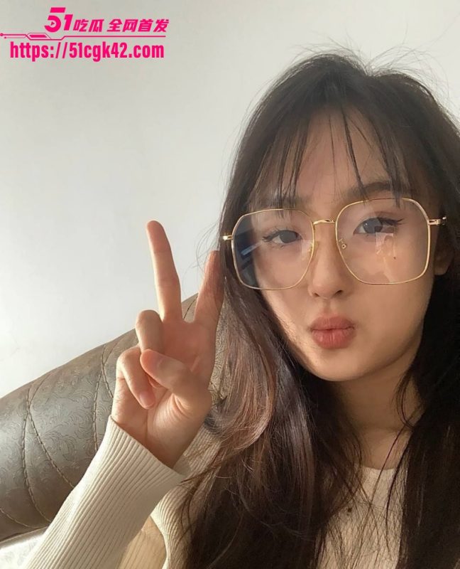 河北邢台教师 邢衍安 课堂上的严师 私下却是骚浪尤物 男友无套后入蜜桃翘臀 白浆四溢！-51吃瓜网