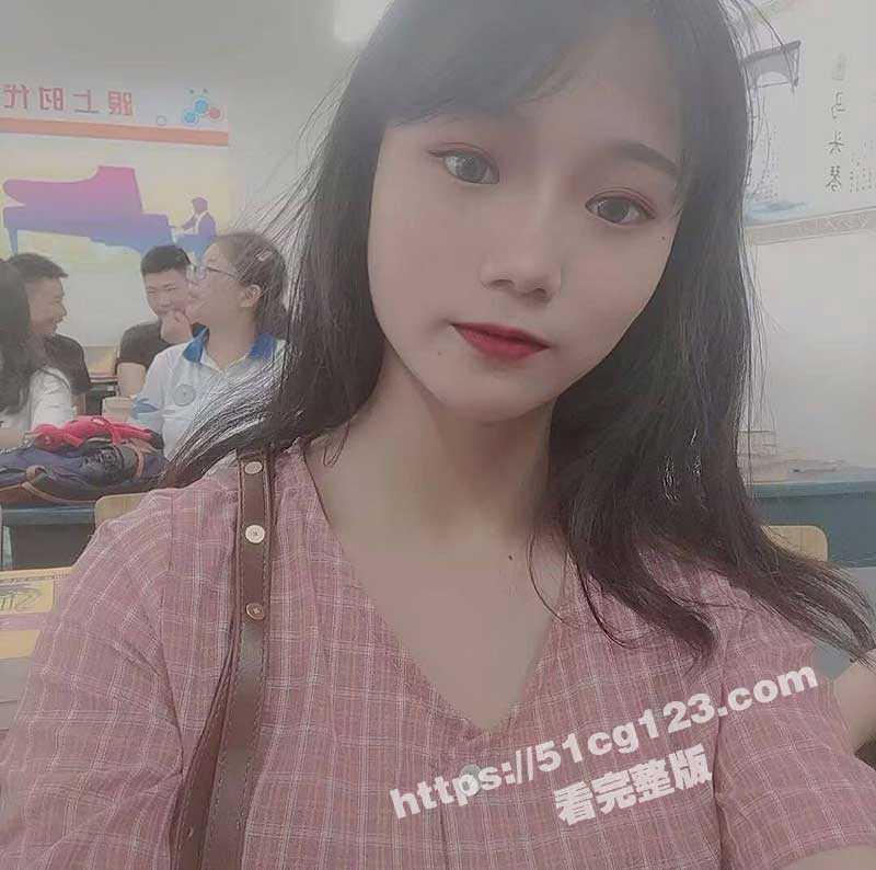 重庆十八中语文老师翟美静半夜三点给学生开1V1辅导课 白天辛苦教育学生 晚上继续深度巩固生理知识-51吃瓜网