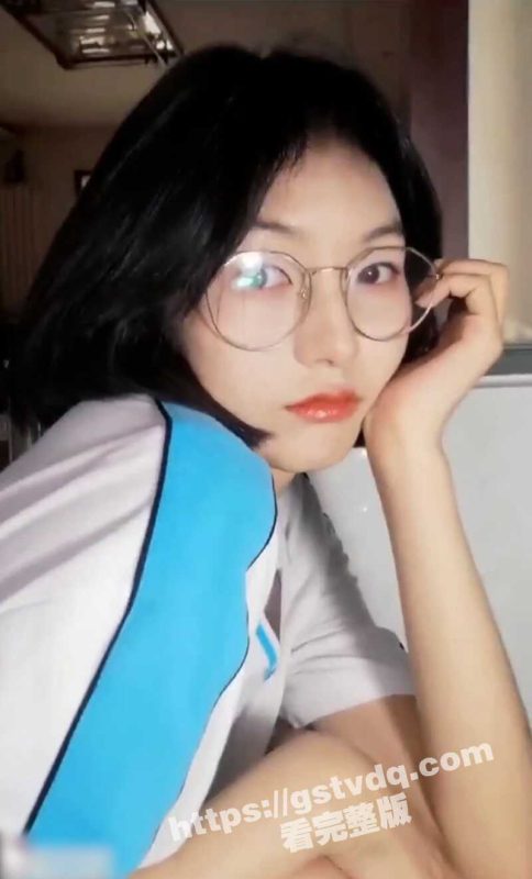 极品素颜女大学生宿舍激情自慰  快插我用你大鸡巴插我流水的淫穴 好爽好舒服  两根手指快速抽插-51吃瓜网