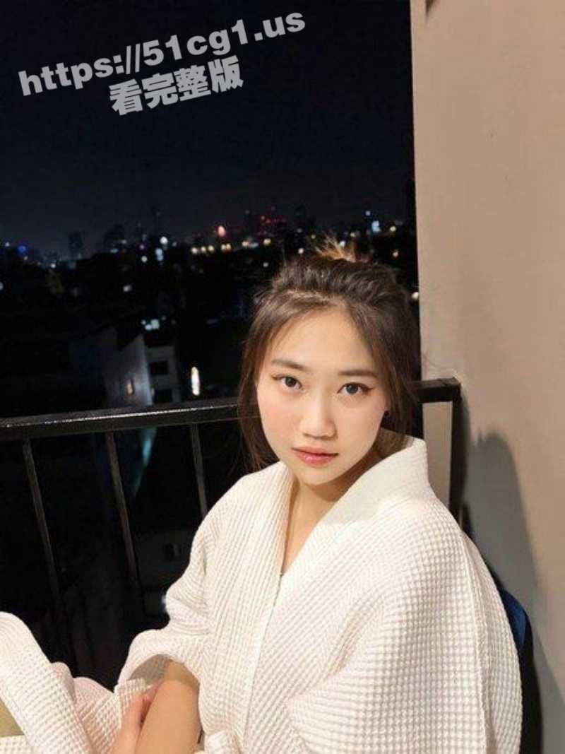 越南极品学生妹酒店约会炮友视频遭泄露!小小年纪就这么骚了!未来一定是斩男高手! - 51吃瓜网-51吃瓜网