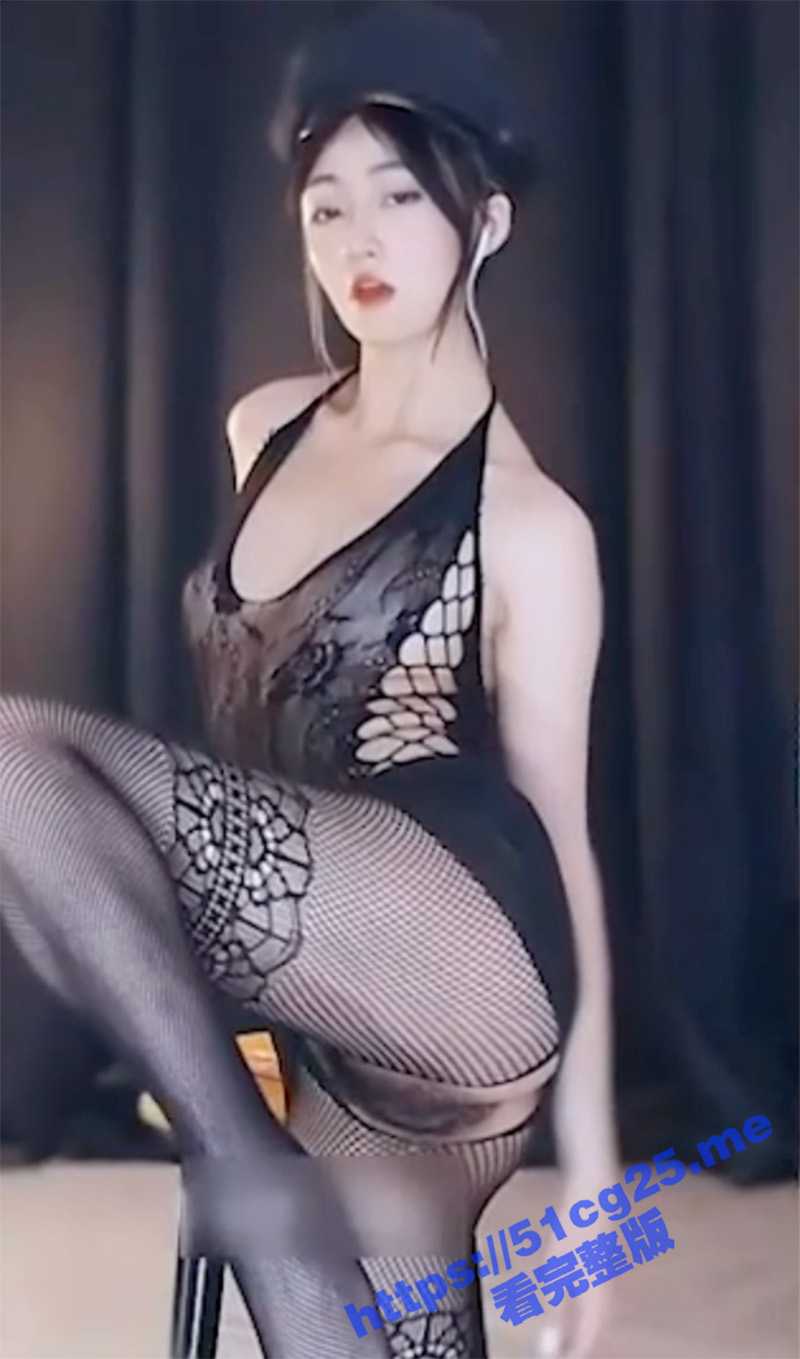 网易CC热舞主播 星也 露脸露点脱衣舞裸舞露B抖臀无内裤 直接露B定制福利 - 51吃瓜网-51吃瓜网