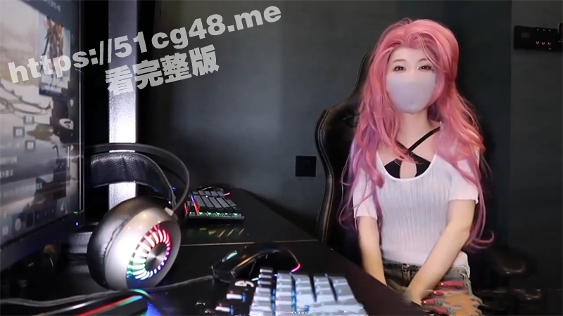 清纯白嫩学生妹线下陪玩因技术太菜输了游戏 为了五星好评帮客户吃鸡巴让客户操小穴 - 51吃瓜网-51吃瓜网