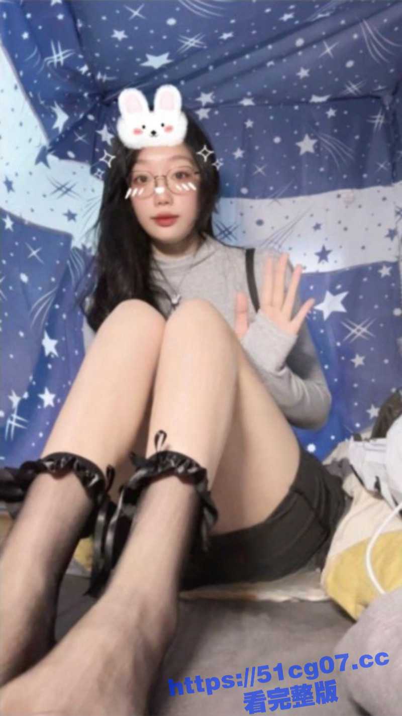 重庆大学生网上卖原味丝袜 本来很保守不断被大哥套路自拍各种自慰视频流出! - 51吃瓜网-51吃瓜网