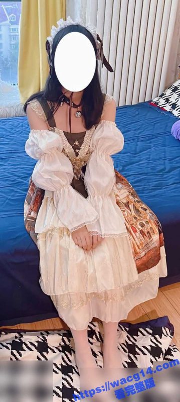 亲妹洛丽塔的诱惑 性感美腿配白色丝袜 粉嫩小穴诱人至极 得此妹哥何求啊-51吃瓜网