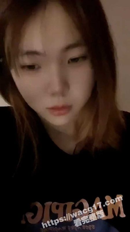 大二学姐沦陷于欲望深渊  在宿舍大胆自拍自慰视频 纯洁外表下隐藏极致反差性癖-51吃瓜网