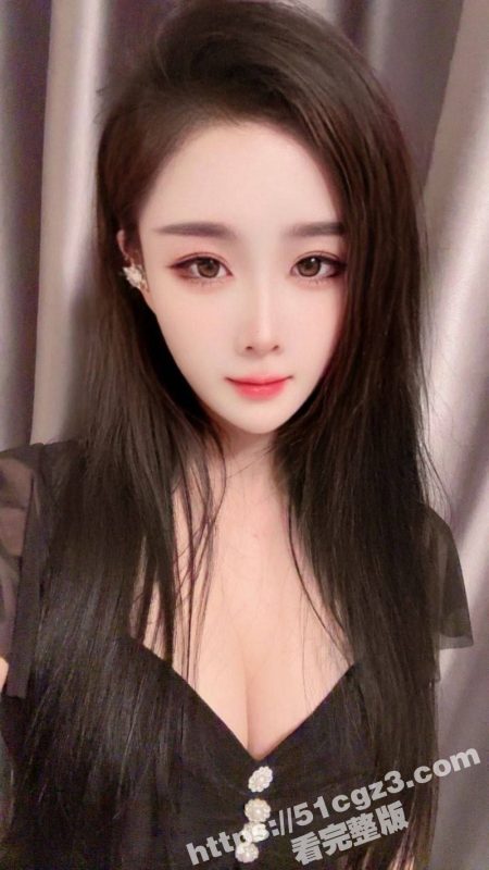 上海500强高颜值白领张慧欣 不雅视频流出 激情车震对镜后入 口技精湛反差至极！-51吃瓜网