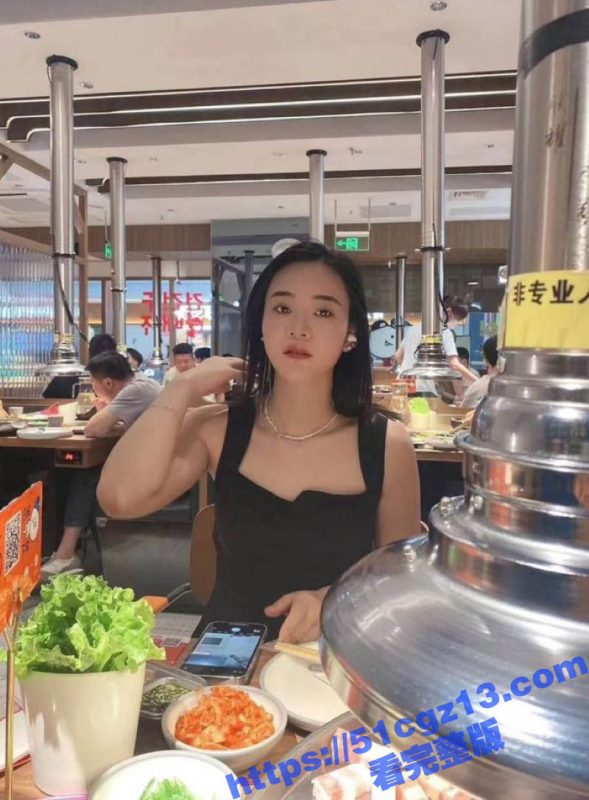 极品高颜值良家少妇 杨雪茜 私密视频流出 穿着渔网袜被大鸡巴猛烈后入骚穴 爽的淫叫连连！-51吃瓜网