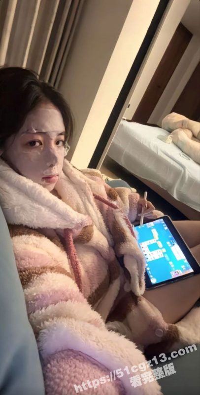 极品童颜巨乳白富美小网红 比比o3o 被两天干7次 骚穴被后入猛干淫水止不住的乱流 ！-51吃瓜网