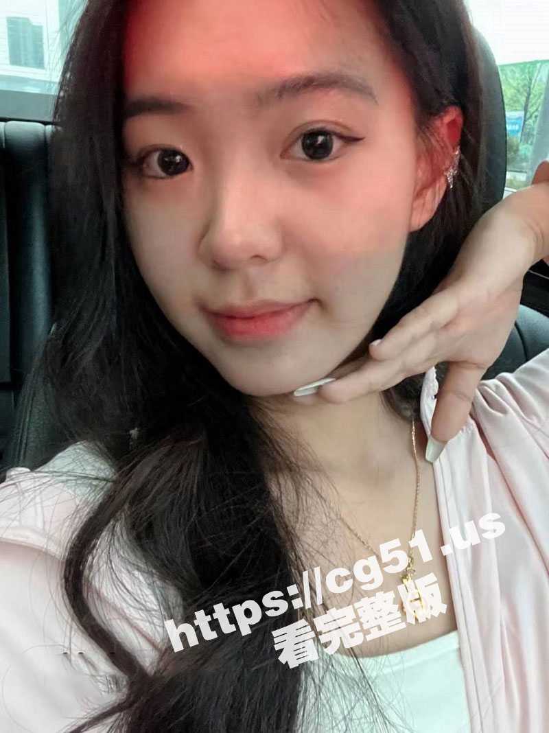 谁能想到外表高冷可爱纯欲的女神范御姐 私下却十分反差 爱吃鸡巴爱吞精 多人运动掰开小穴还很粉嫩 - 51吃瓜网-51吃瓜网